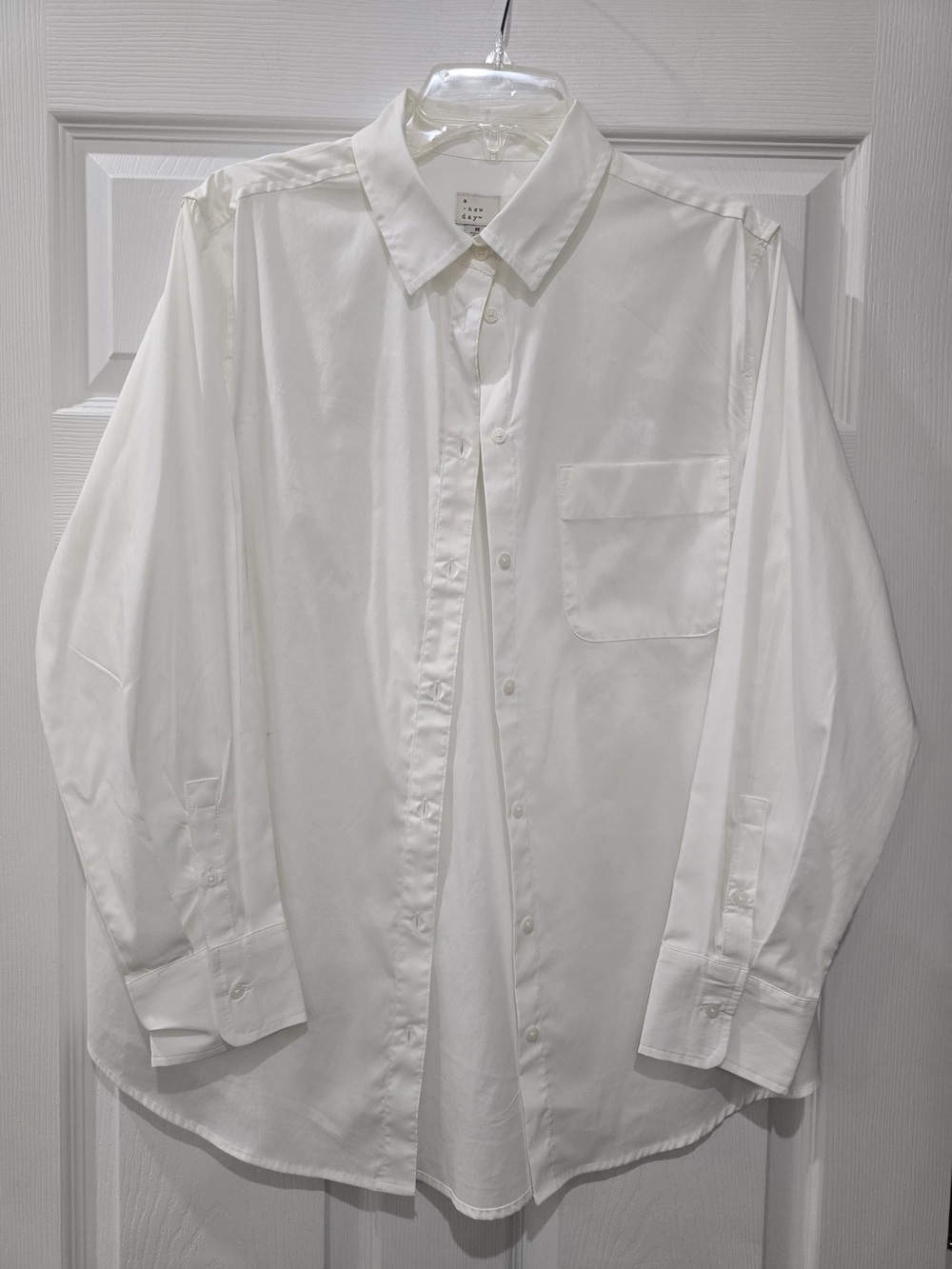 a new day White Long-Sleeve Dress Shirt Size M